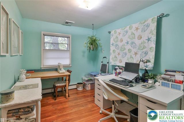 1961 Ravenwood Drive, Bethlehem City, PA 18018
