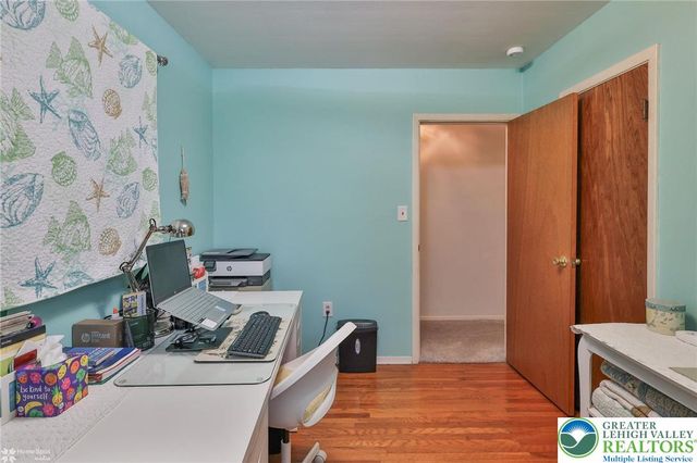 1961 Ravenwood Drive, Bethlehem City, PA 18018