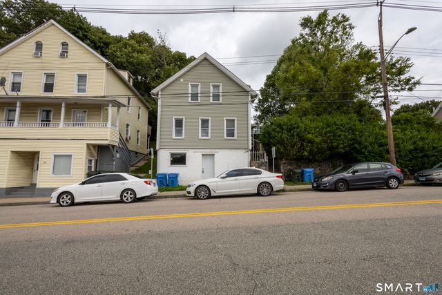 24 Central Avenue, Norwich, CT 06360