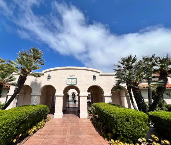 7757 Eads B4, La Jolla, CA 92037