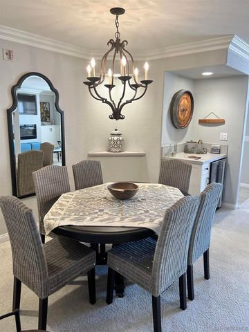 7757 Eads B4, La Jolla, CA 92037