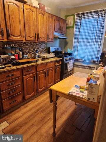 7633 RUGBY ST, Philadelphia, PA 19150