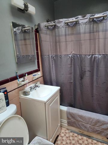 7633 RUGBY ST, Philadelphia, PA 19150