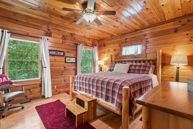 2469 Misty Shadows Drive, Sevierville, TN 37862