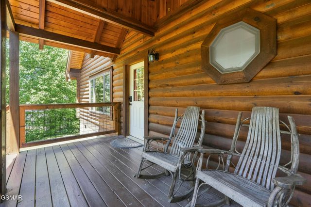 2469 Misty Shadows Drive, Sevierville, TN 37862