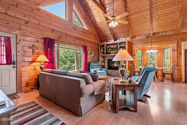 2469 Misty Shadows Drive, Sevierville, TN 37862
