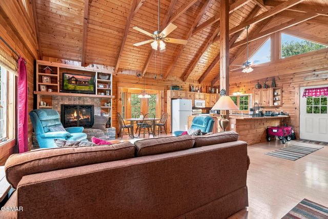 2469 Misty Shadows Drive, Sevierville, TN 37862