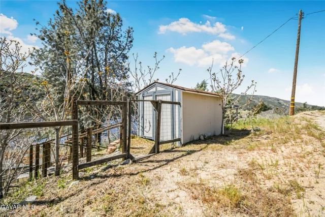 17743 Elizabeth Lake Road, Lake Hughes, CA 93532