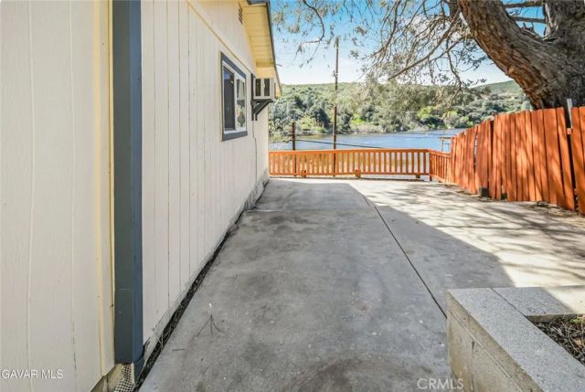 17743 Elizabeth Lake Road, Lake Hughes, CA 93532