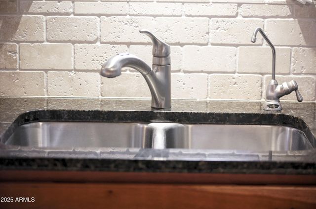 1850 E VINEDO Lane, Tempe, AZ 85284