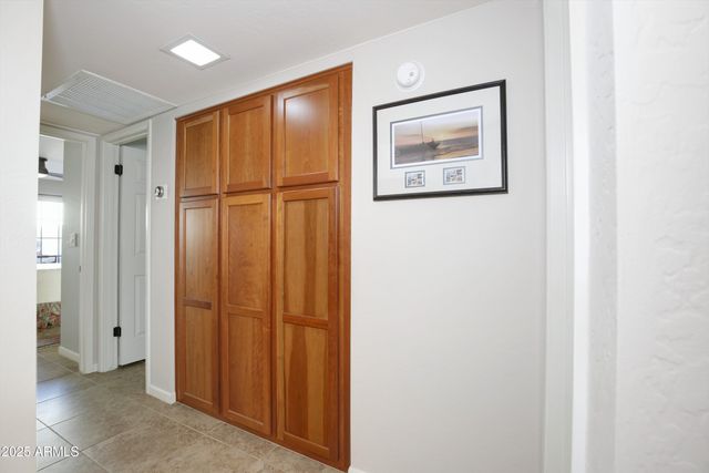 1850 E VINEDO Lane, Tempe, AZ 85284