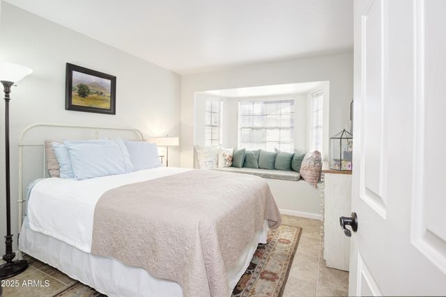 1850 E VINEDO Lane, Tempe, AZ 85284