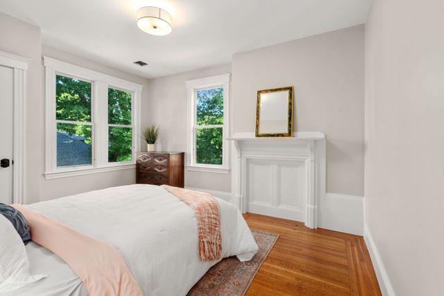 41- Brown Ave, Boston, MA 02131