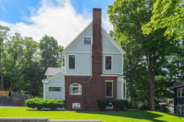 41- Brown Ave, Boston, MA 02131