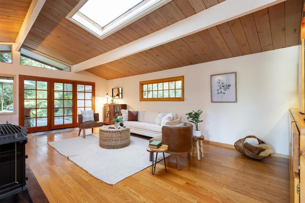 Image 1 of property listing at 951 Jenny Way, Felton, CA 95018