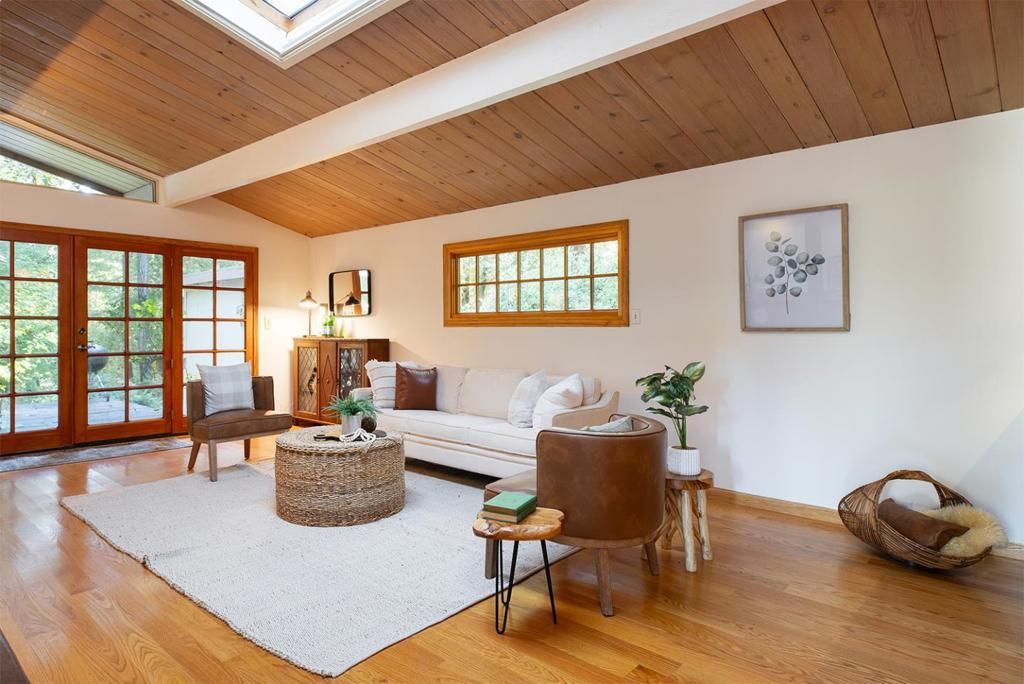 Image 2 of property listing at 951 Jenny Way, Felton, CA 95018