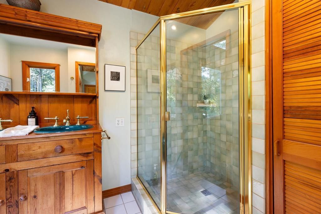 Image 27 of property listing at 951 Jenny Way, Felton, CA 95018