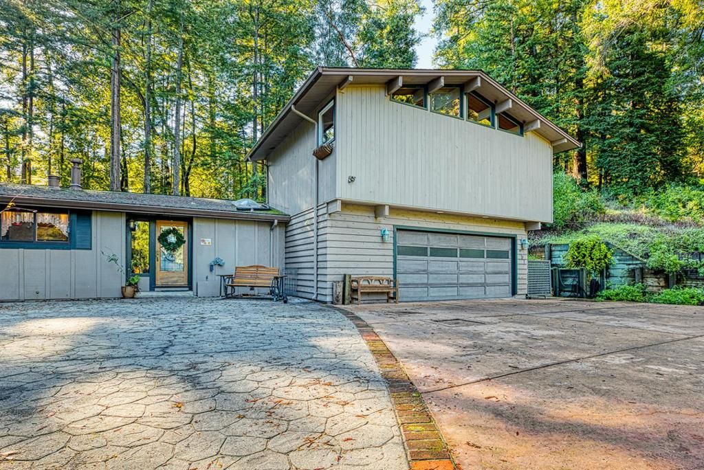 Image 5 of property listing at 951 Jenny Way, Felton, CA 95018