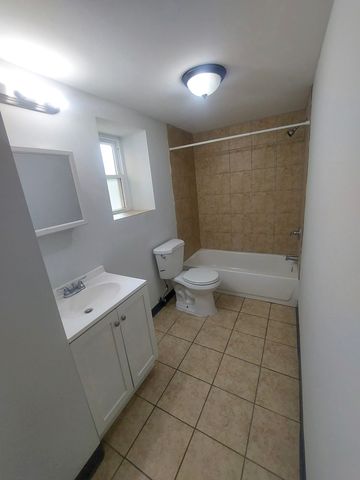 4038 W Dickens Avenue G, Chicago, IL 60639