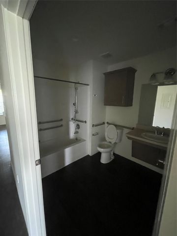 1119 Martin Luther King Boulevard 103, Denison, TX 75020