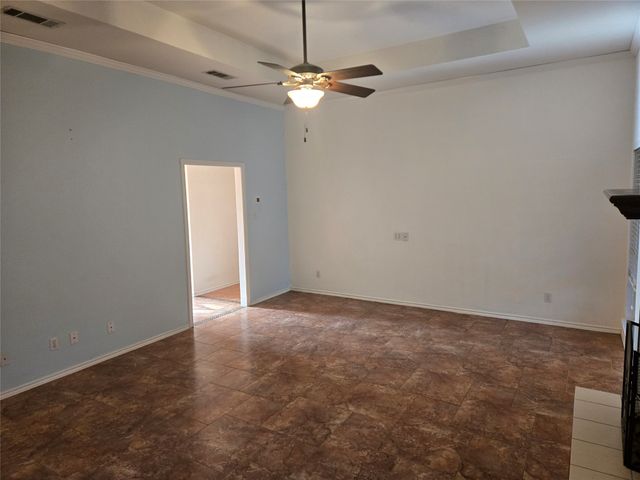 604 Valleyridge Court, Decatur, TX 76234