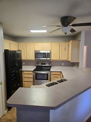 604 Valleyridge Court, Decatur, TX 76234