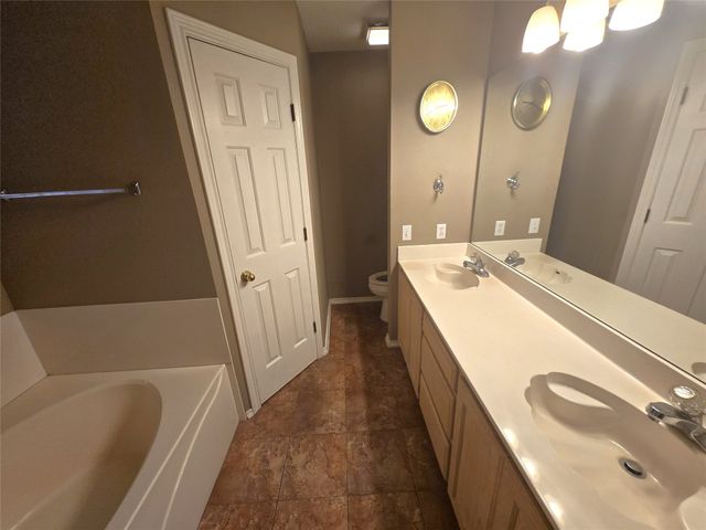 604 Valleyridge Court, Decatur, TX 76234