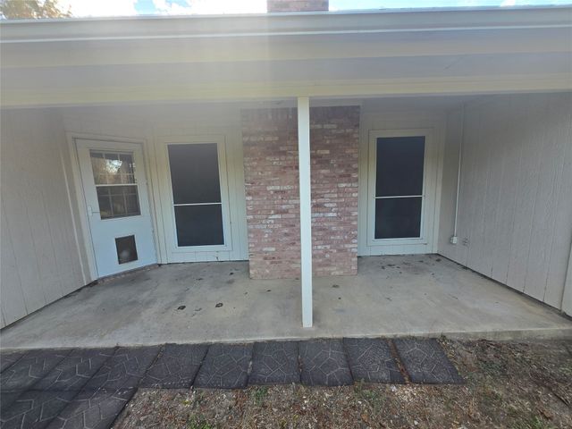 604 Valleyridge Court, Decatur, TX 76234