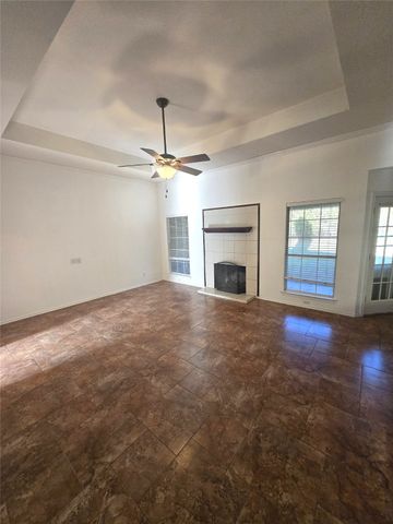 604 Valleyridge Court, Decatur, TX 76234