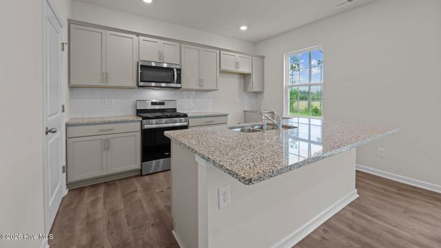 1004 Minnette Circle, New Bern, NC 28562