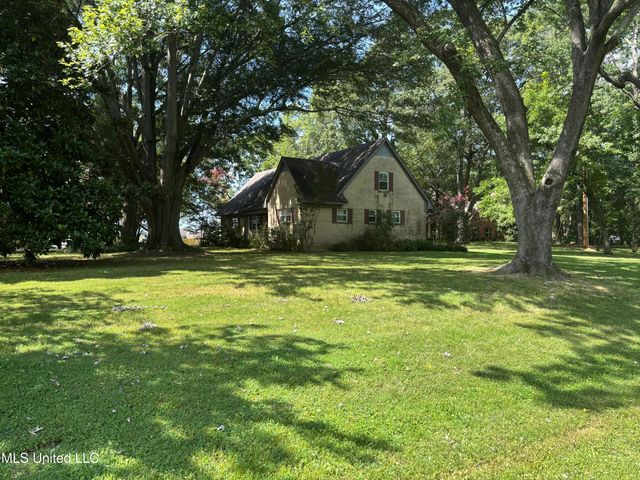 4729 Hillsdale Drive, Olive Branch, MS 38654