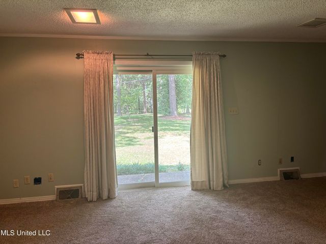 4729 Hillsdale Drive, Olive Branch, MS 38654