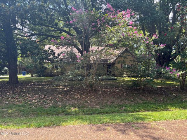 4729 Hillsdale Drive, Olive Branch, MS 38654