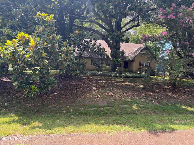 4729 Hillsdale Drive, Olive Branch, MS 38654