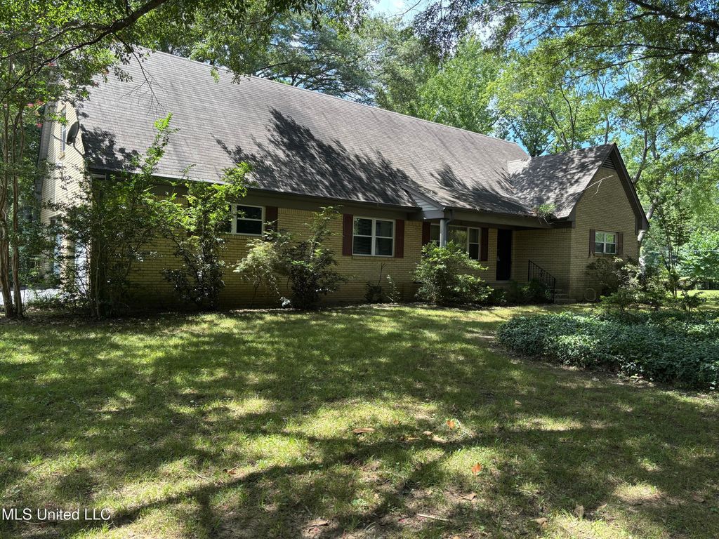 4729 Hillsdale Drive, Olive Branch, MS 38654