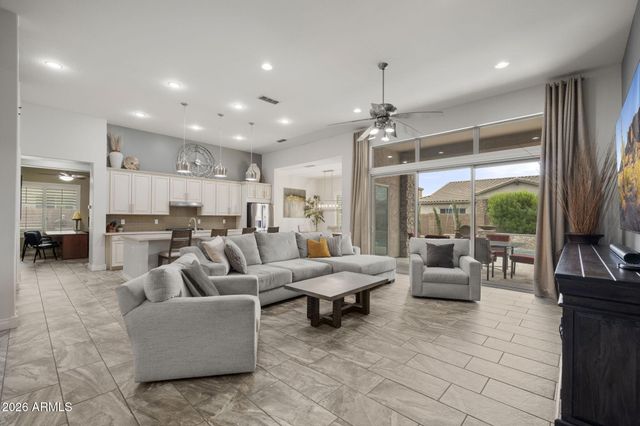 3785 E STRAWBERRY Drive, Gilbert, AZ 85298