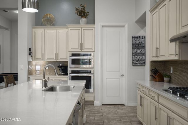 3785 E STRAWBERRY Drive, Gilbert, AZ 85298