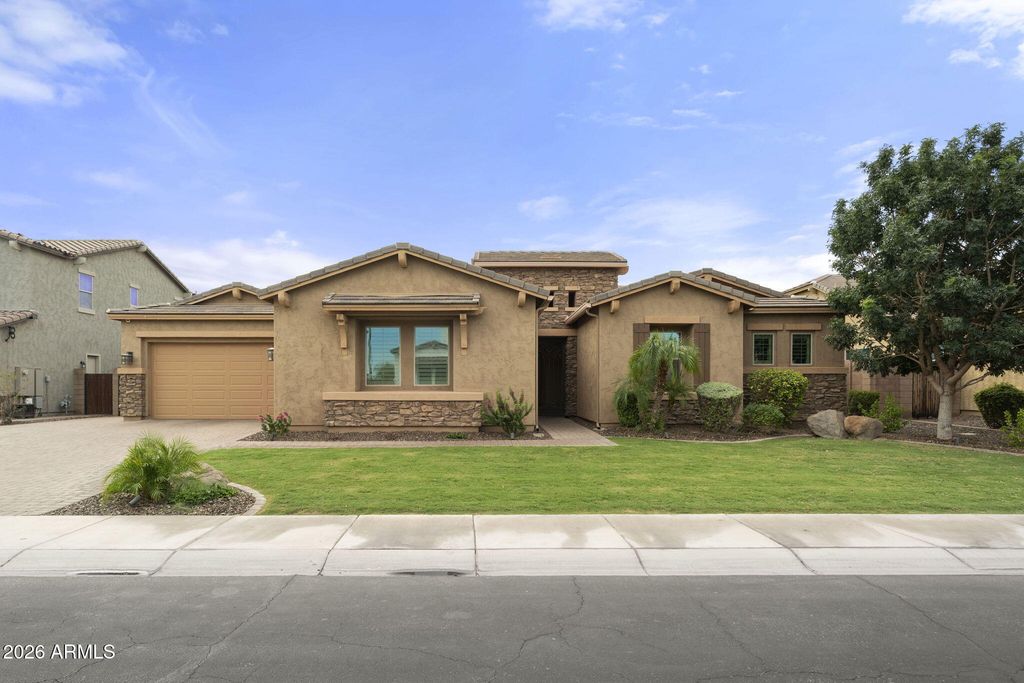 3785 E STRAWBERRY Drive, Gilbert, AZ 85298 — exterior