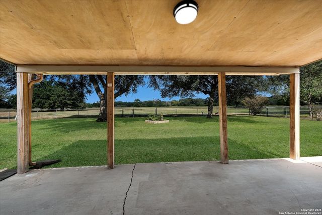 903 River Oak, Seguin, TX 78155