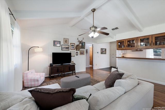 903 River Oak, Seguin, TX 78155