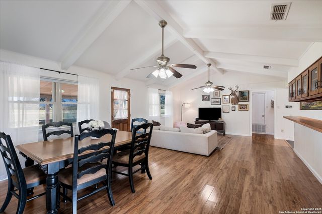 903 River Oak, Seguin, TX 78155