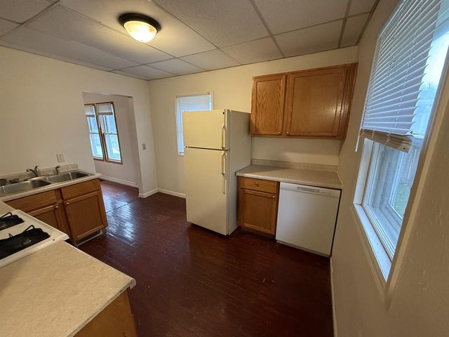 425 ANNEX AVENUE, Oshkosh, WI 54901