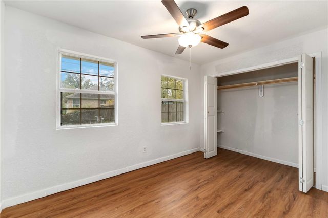 5042 Bataan Road, Houston, TX 77033