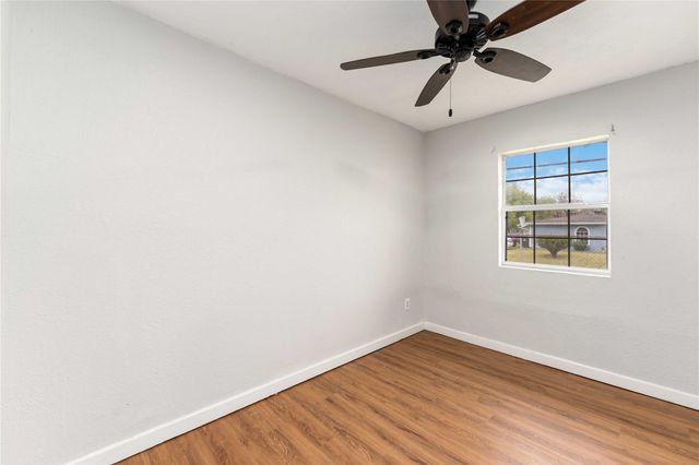 5042 Bataan Road, Houston, TX 77033