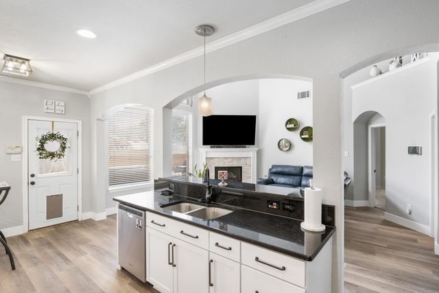 2959 Masters Court S, Burleson, TX 76028