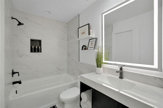 2807 Jackson Street, Houston, TX 77004