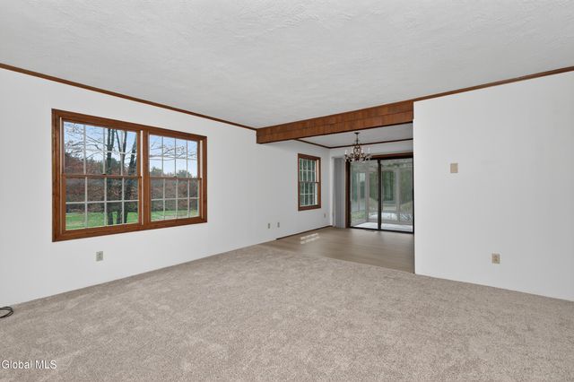 45 Laurel Lane, Queensbury, NY 12804