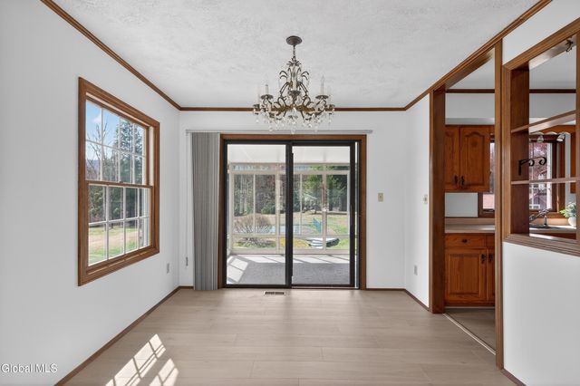 45 Laurel Lane, Queensbury, NY 12804