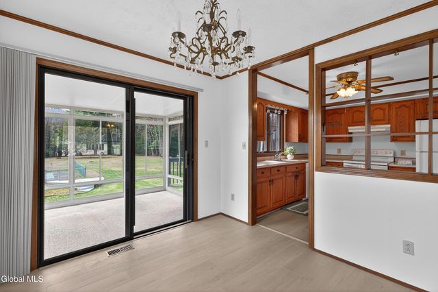 45 Laurel Lane, Queensbury, NY 12804