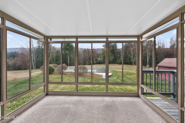 45 Laurel Lane, Queensbury, NY 12804